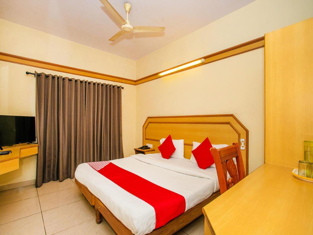 Oyo 649 Hotel Ajantha Trinity Inn Bangalore Dış mekan fotoğraf