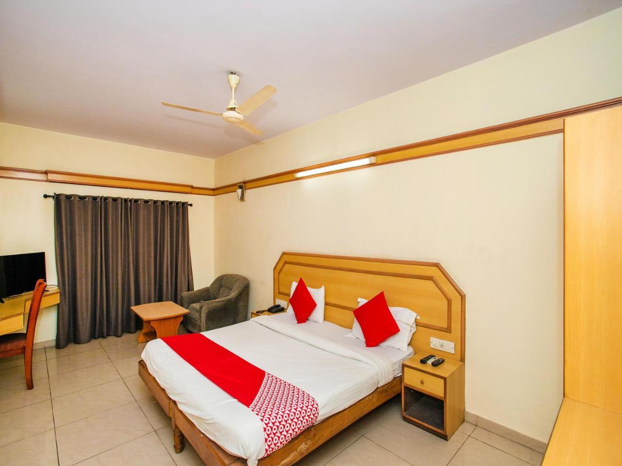 Oyo 649 Hotel Ajantha Trinity Inn Bangalore Dış mekan fotoğraf